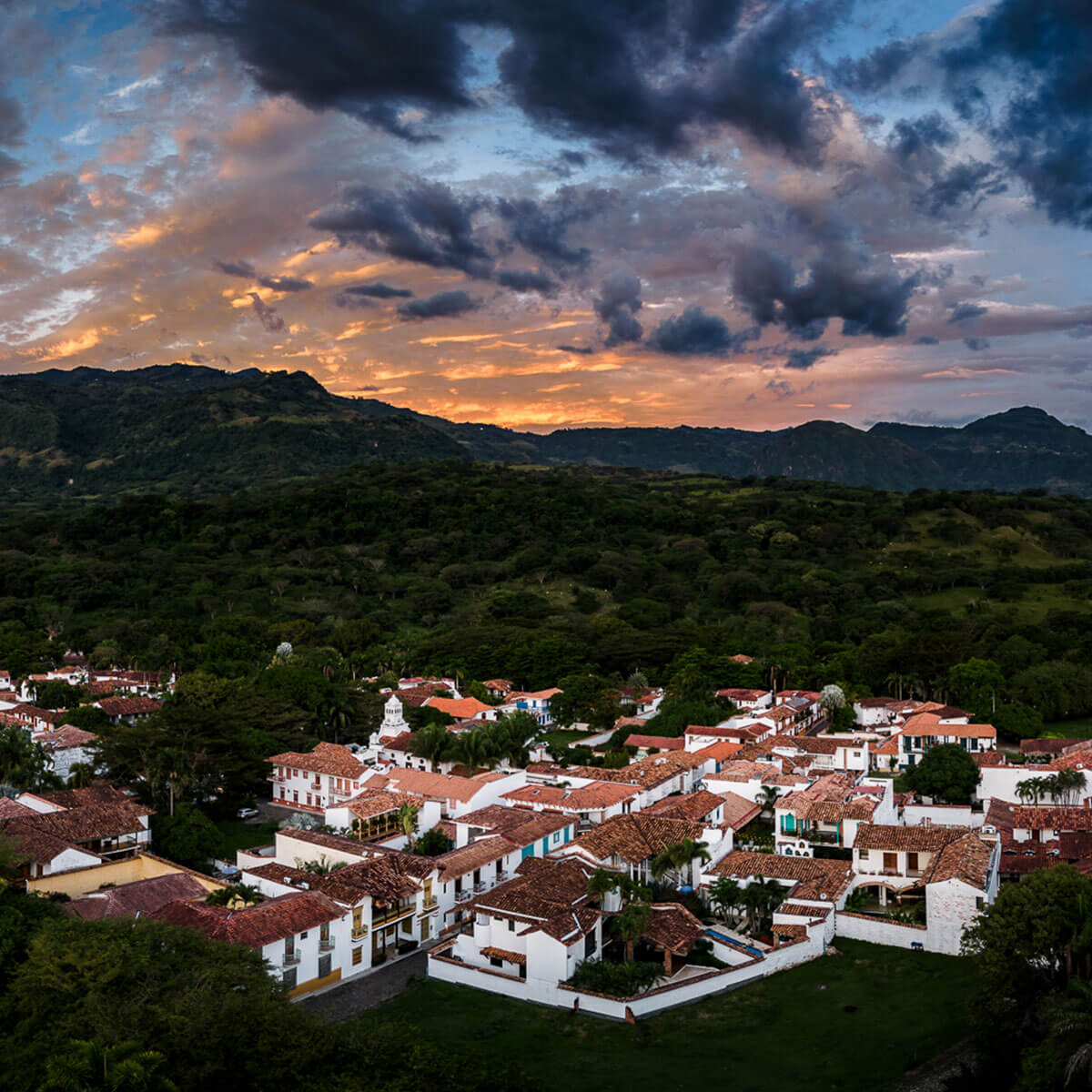 Foto Cauca Viejo noche